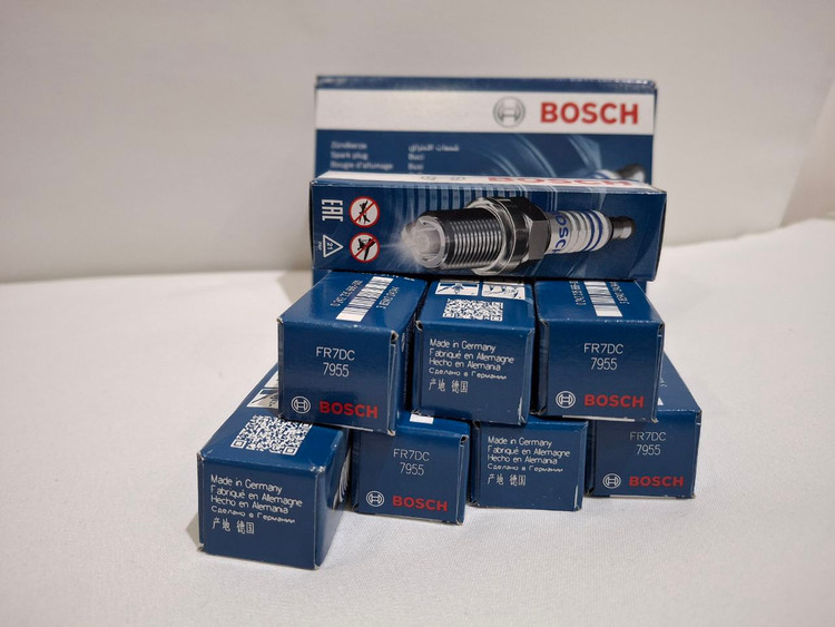 شمع موتور پایه کوتاه وارداتی بوش آلمان FR7DC (+8) 7955 Germany گپ 0.9 میلی متر مناسب برای رنو تندر ، پژو207 ، پژو 405 پژو پارس ، سمند