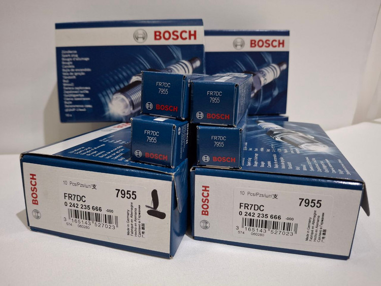 شمع موتور پایه کوتاه وارداتی بوش آلمان FR7DC (+8) 7955 Germany گپ 0.9 میلی متر مناسب برای رنو تندر ، پژو207 ، پژو 405 پژو پارس ، سمند